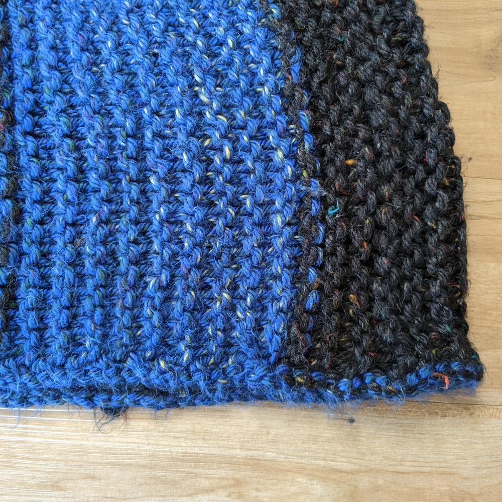 Blue & black knit infinity circle scarf - Picture 8 of 10
